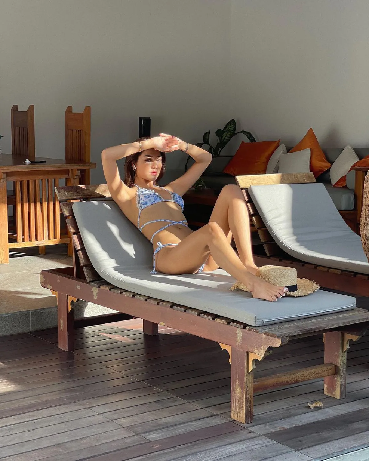 “ซูริ ซูซานน่า” อวดความเซ็กซี่แบบจัดเต็ม สวมชุดว่ายน้ำสุดแซ่บในทริปทะเล