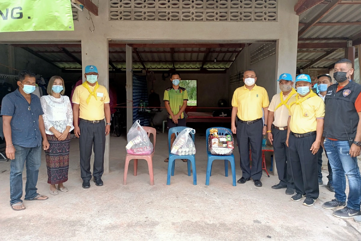 หนุ่มไชยากลับจากกทม.แยกเดี่ยวกักตัวเองในสวนปาล์ม14วัน