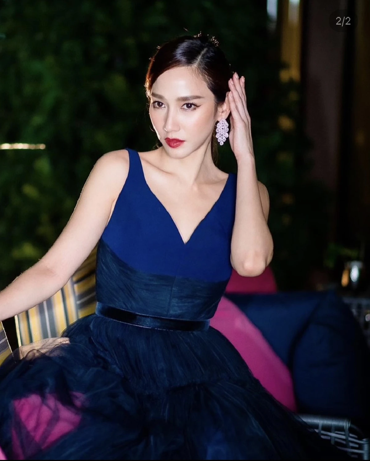 สวยนางพญา! อั้ม พัชราภา จัดเต็มสองลุคสุดปัง..ดูดีไม่มีที่ติ