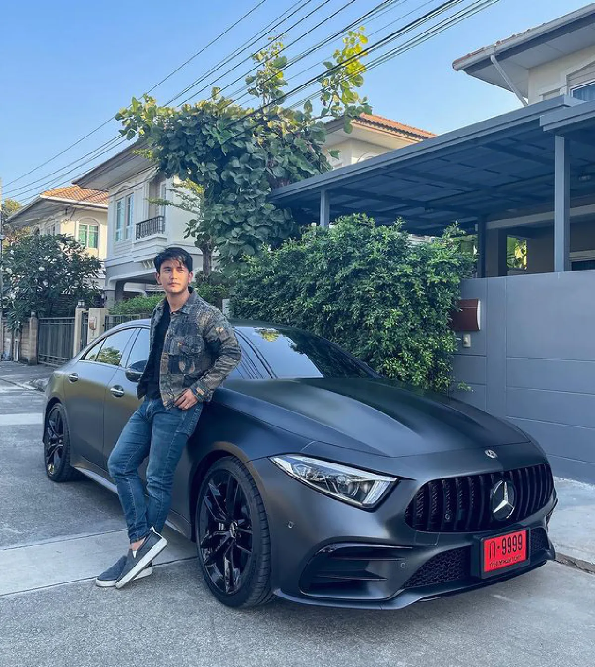 กัน นภัทร ถอยรถหรูป้ายแดงราคา 5 ล้าน เป็นของขวัญให้ตัวเองรับต้นปี