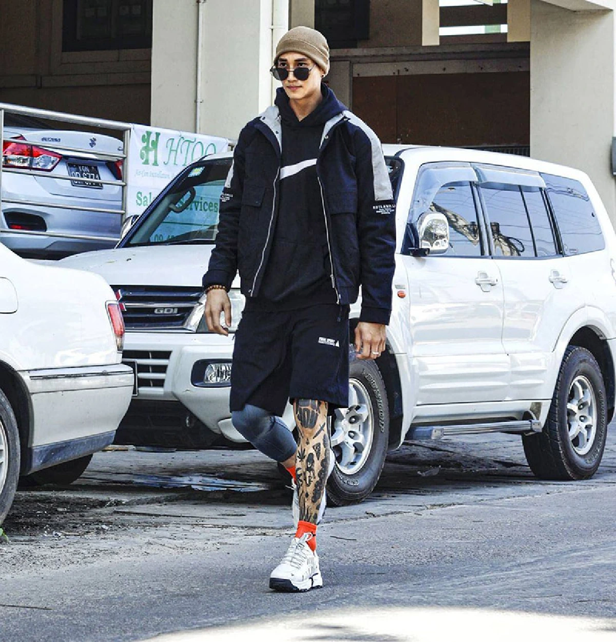 ไป๊ ทาคน นายแบบเมียนมาสุดฮอต เผยลุคเท่กระชากใจหลังสึก