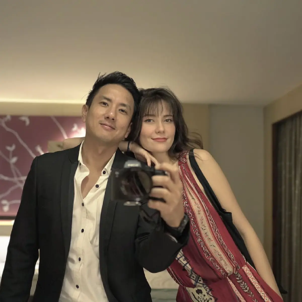 วรรณสิงห์ โพสต์ขายรถแถมเส้นผม มารีญา โดนติงไม่เหมาะสม