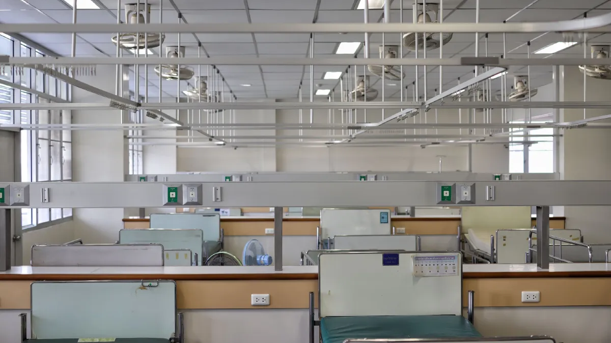 เตรียมความพร้อมรพ.ราชวิถี2(รังสิต)เป็นโรงพยาบาลสนามรับผู้ป่วยโควิด