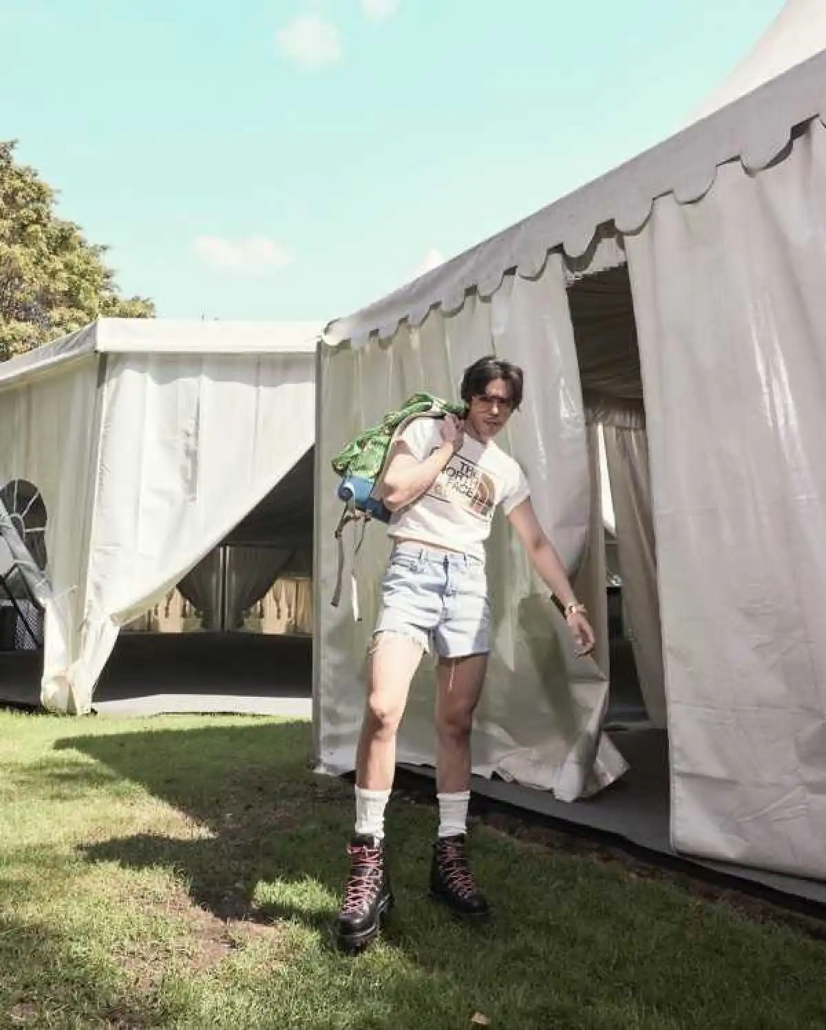 “พีช พชร” มาในแฟชั่นลุคใหม่แซ่บหนักมาก จัดเต็มเสื้อแบรนด์เนมคอลใหม่เอวลอย