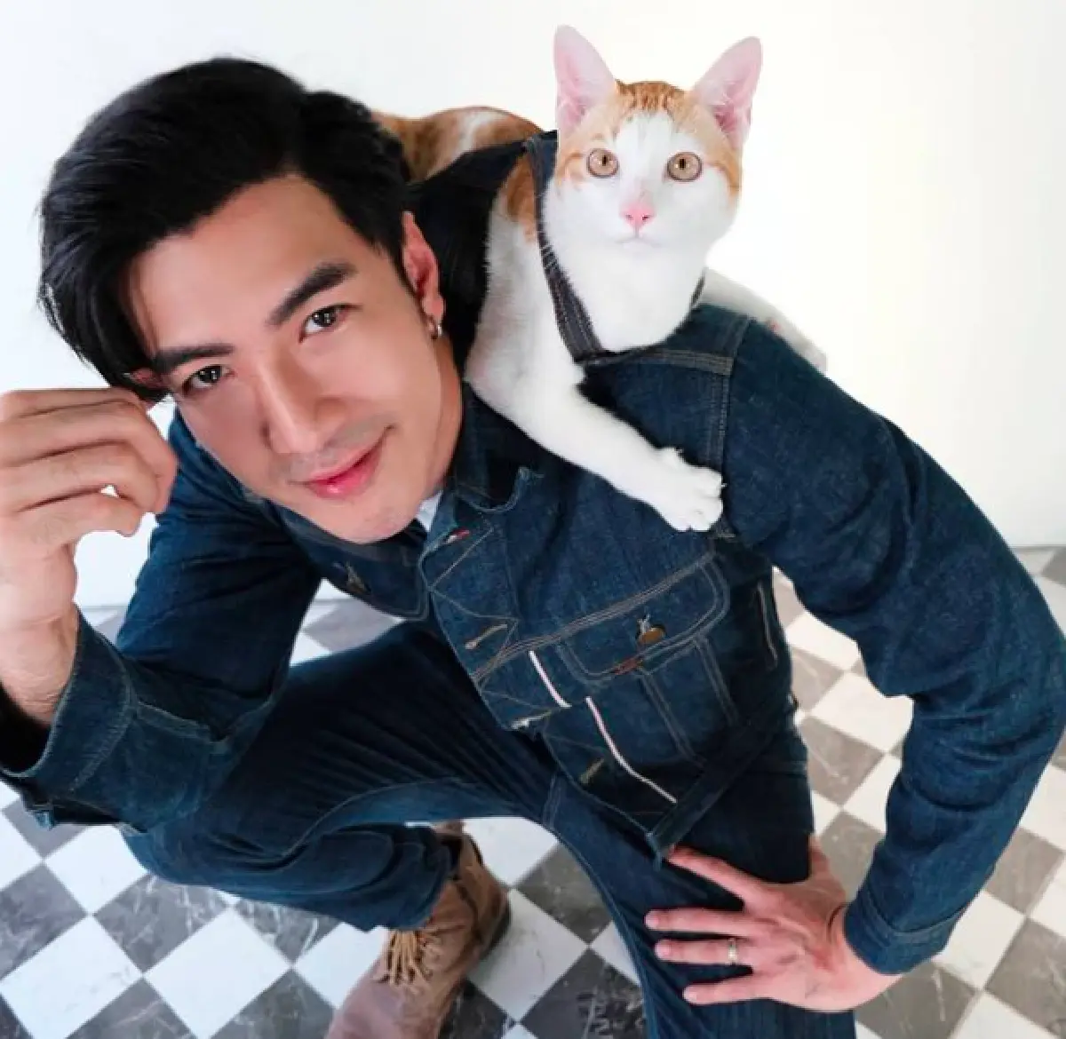 “โย่ง อาร์มแชร์” ไม่ควรมีคนเดียว! ซื้อเก้าอี้โรงหนังที่เคยนั่งด้วยกัน เป็นของขวัญให้ “ก้อย”