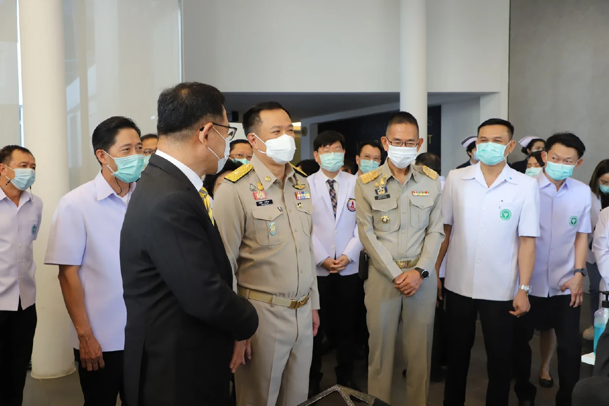 "อนุทิน"ตรวจความพร้อมรพ.สนามธรรมศาสตร์รองรับผู้ป่วยโควิด-19