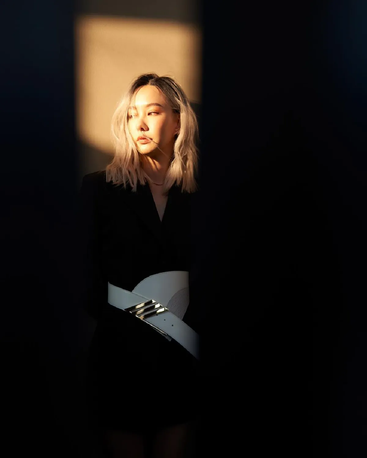 “เต้ย จรินทร์พร" เปลี่ยนลุคใหม่รับปี 2021 ทำสีผมบลอนด์ทองดูแซ่บและเซ็กซี่ขึ้นมาก 