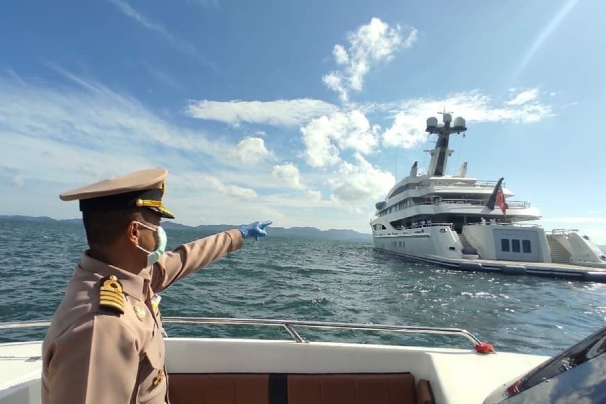 เรือยอร์ชเข้าภูเก็ตแล้ว16ลำนักท่องเที่ยวกว่า 90คนกระตุ้นเศรษฐกิจ เรือยอร์ชเข้าภูเก็ตแล้ว16ลำนักท่องเที่ยวกว่า 90คนกระตุ้นเศรษฐกิจ