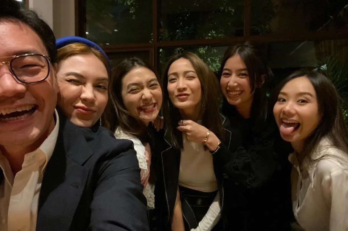 5 สาวเฟอร์บี้รวมตัวครบ พาหวานใจร่วมก๊วนดินเนอร์สุดคึกคัก