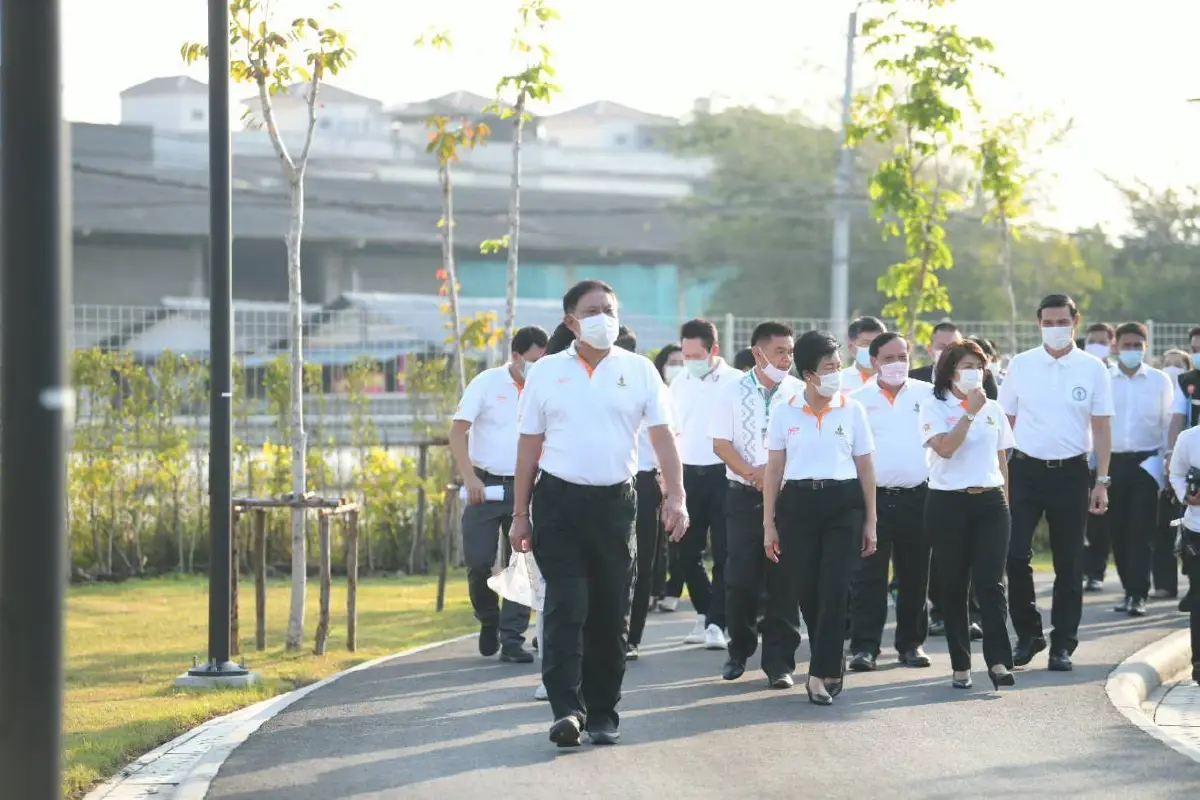 กทม.ชวนชมความสวยงามทุ่งดอกแพงพวยหลากสีบนพื้นที่กว่า 4 ไร่