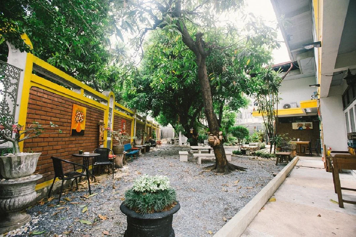 กิ่ง เหมือนแพร ตกใจมาก! โจรทุบร้านคาเฟ่..กวาดเงินในเคาน์เตอร์เกลี้ยง