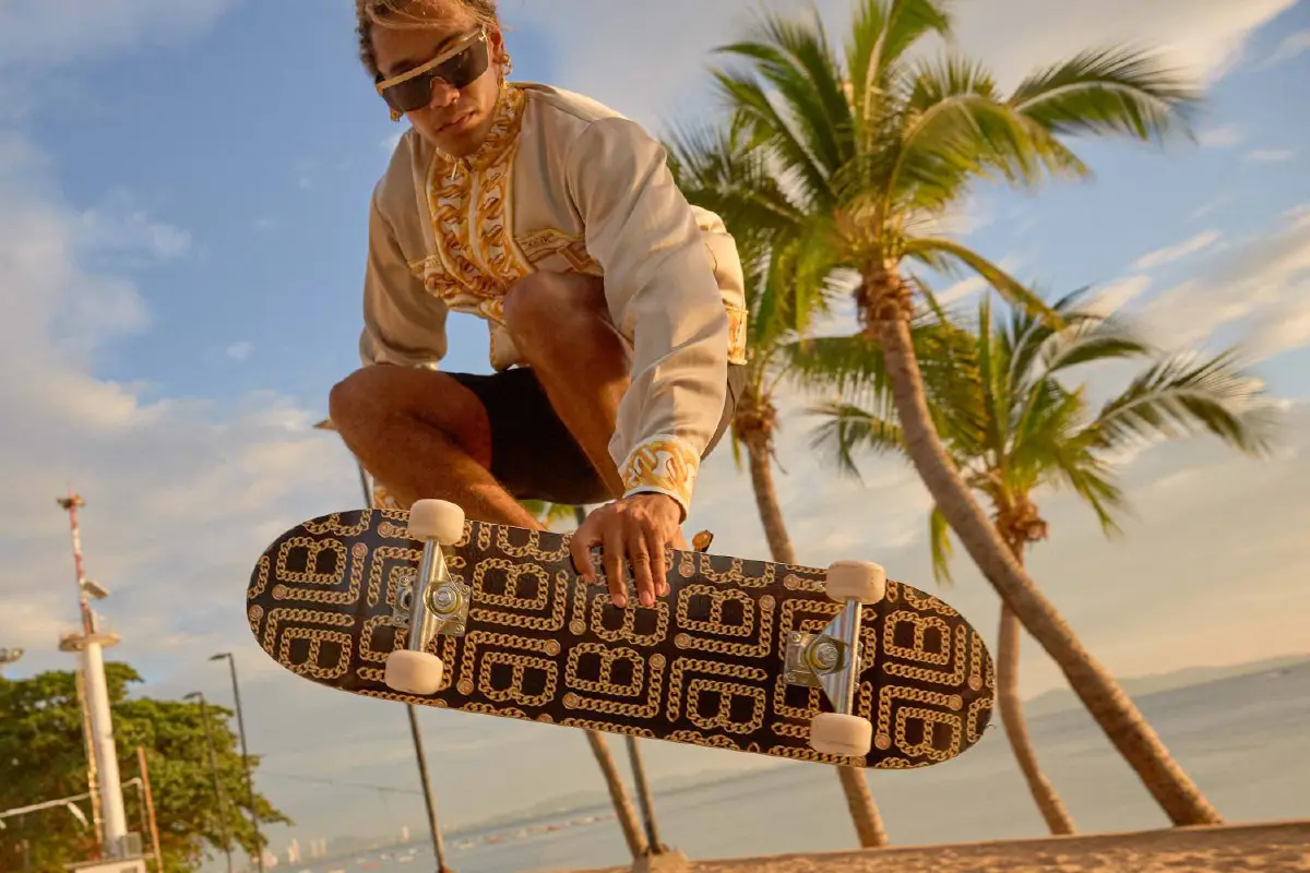 La boutique อวดโฉมคอลเลกชั่นรีสอร์ท 2021 "Rolling through the sun" มิกซ์แอนด์แมทช์ได้ไม่รู้จบ