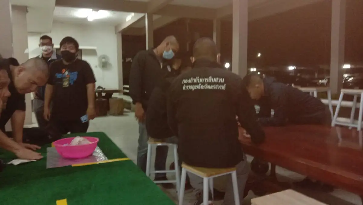 จับ"เฮียฉ่อง"ขาใหญ่ปากน้ำโพคาบ่อนพร้อมนักพนัน31ราย