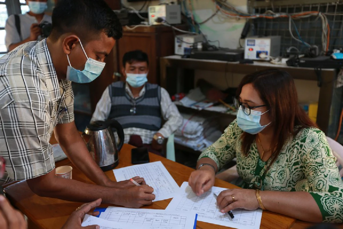 ‘เมียนมา’ เริ่มภารกิจฉีดวัคซีนโควิด-19 ในย่างกุ้ง