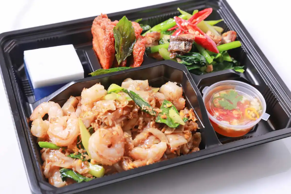 7 เซ็ตเมนูอิ่มอร่อยง่ายๆ จากห้องอาหารโรงแรมที่จัดเสิร์ฟถึงหน้าประตู