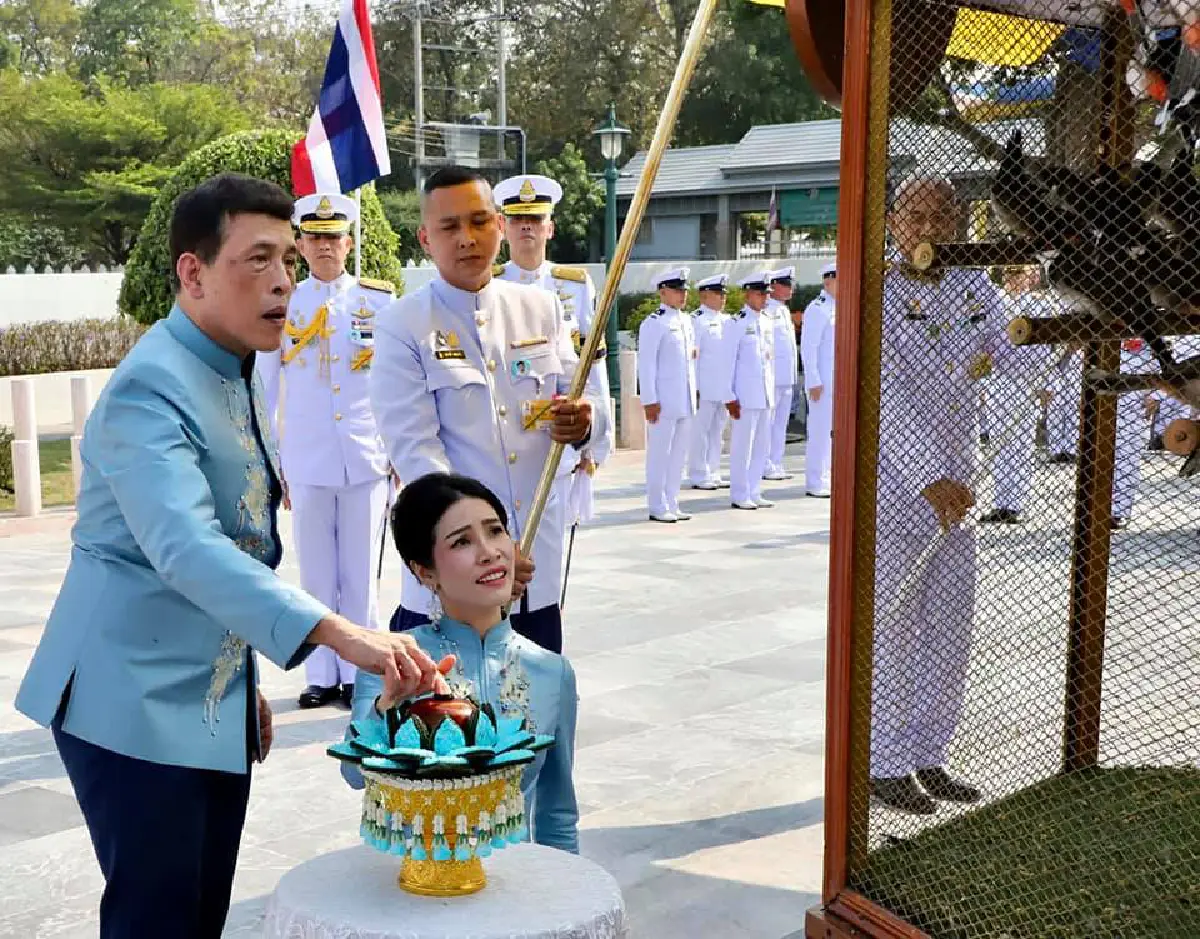 ในหลวงเสด็จฯบำเพ็ญพระราชกุศลเนื่องในวันเกิดเจ้าคุณพระสินีนาฏ