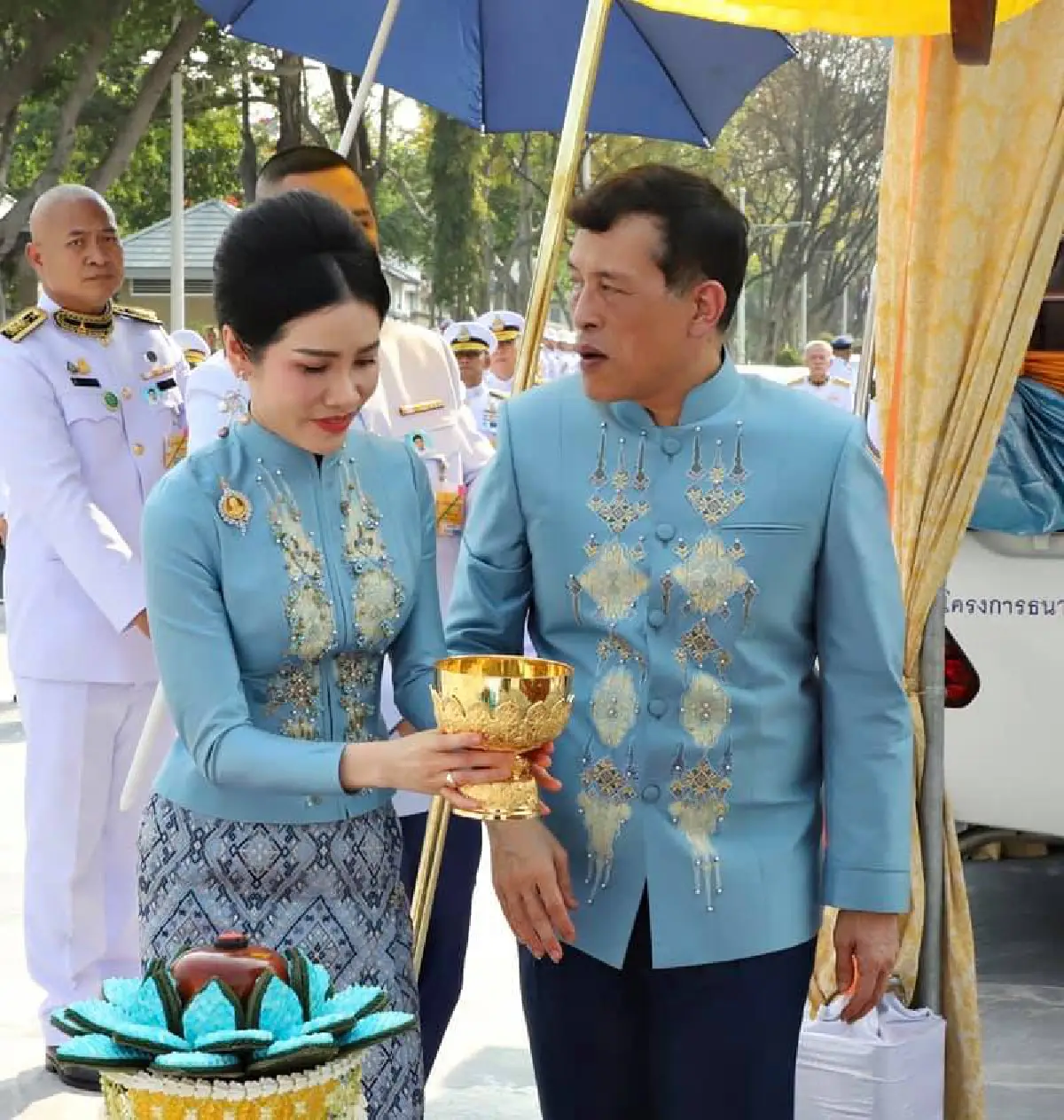ในหลวงเสด็จฯบำเพ็ญพระราชกุศลเนื่องในวันเกิดเจ้าคุณพระสินีนาฏ
