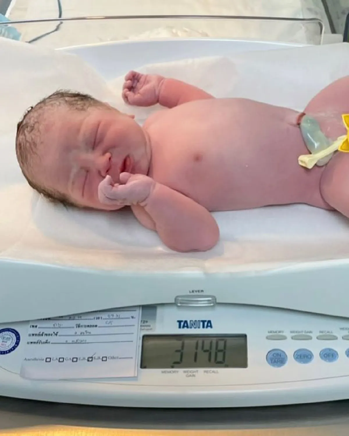 คุณแม่ป้ายแดง! นาตาลี เดวิส คลอดลูกชายคนแรกแล้วตั้งชื่อ น้องเบน