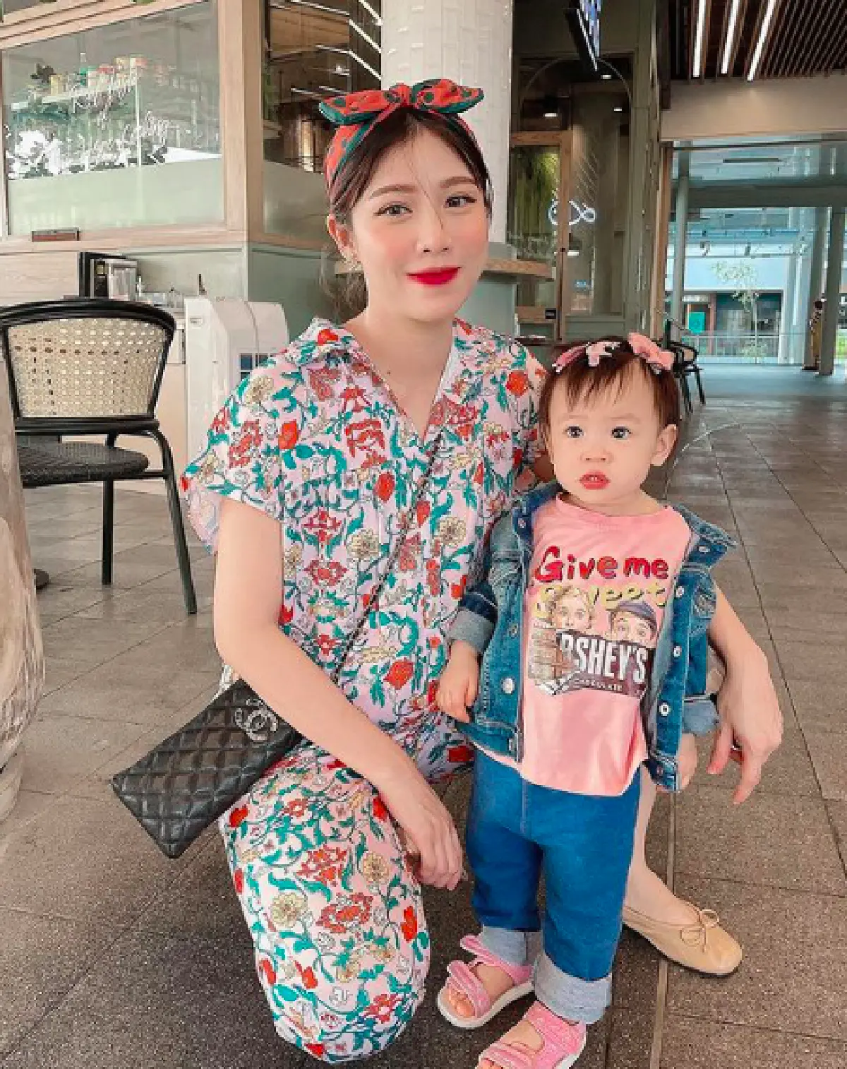 "แอปเปิ้ล สีสะเหงียน" ตอกกลับชาวเน็ตหลังลูกสาวป่วย แต่ถูกบอกเวอร์ไป เดี๋ยวก็หาย