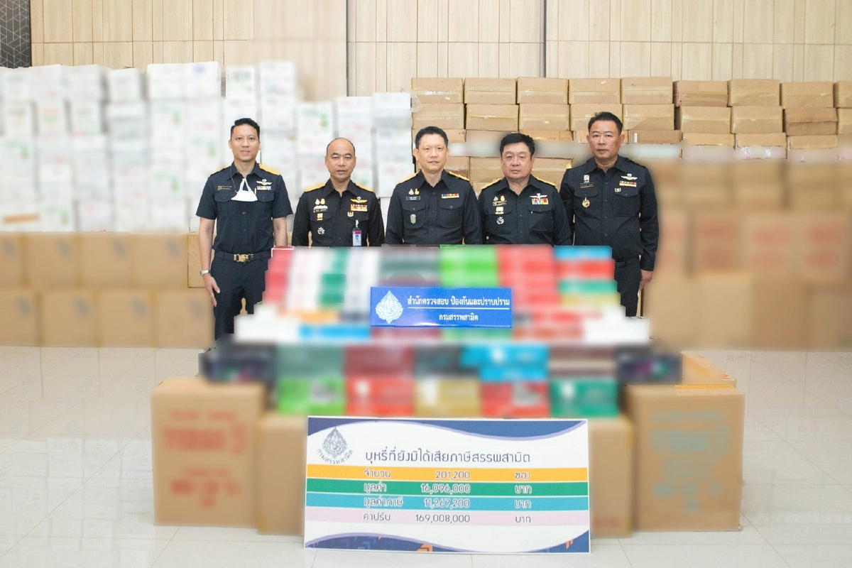 สรรพสามิตบุกจับบุหรี่เถื่อนรายใหญ่ที่หัวหิน