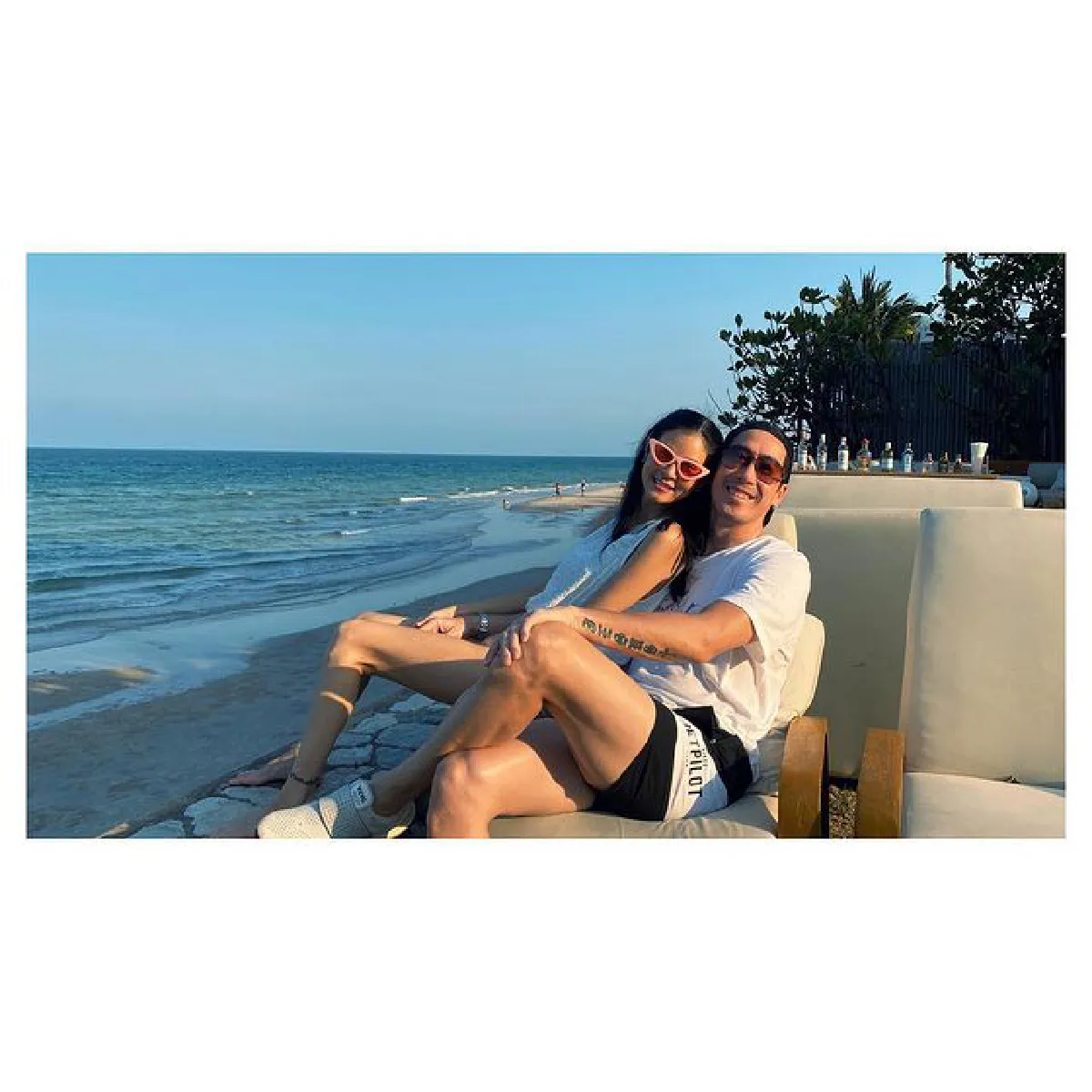 ปิ่น เก็จมณี แฮปปี้มาก! เจ เจตริน ทำเซอร์ไพรส์ฉลองแต่งงาน 20 ปี