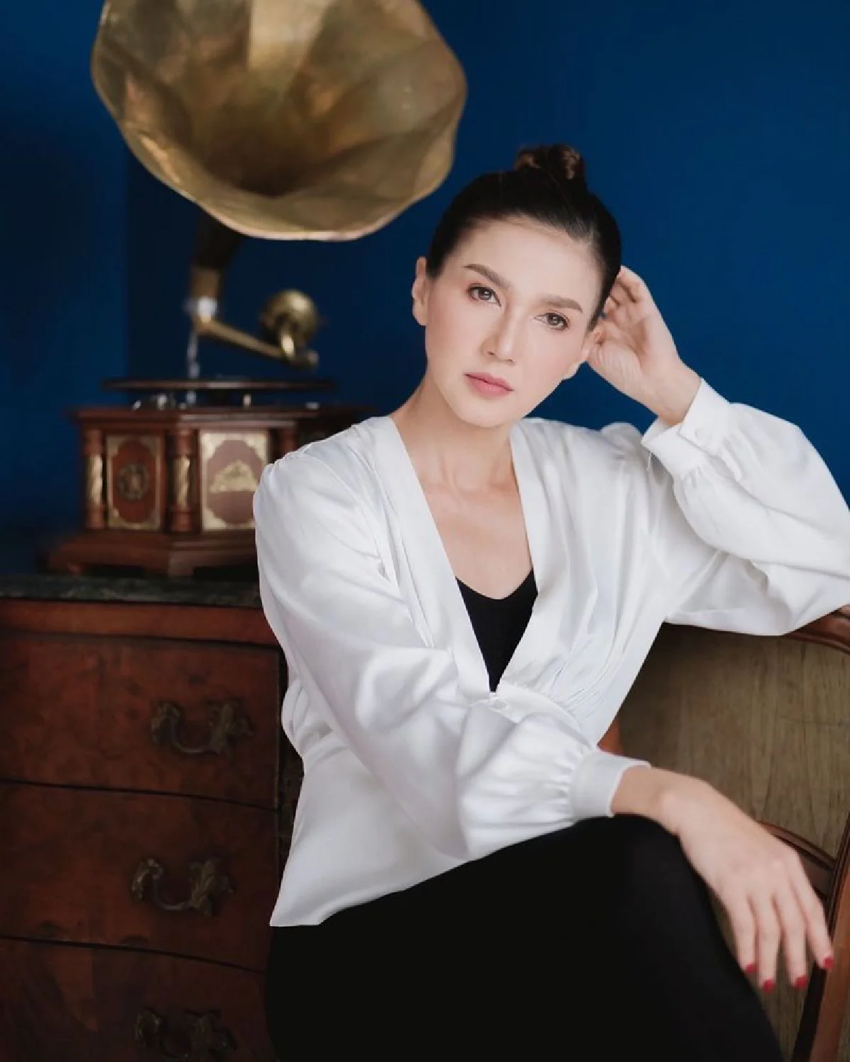 แอน สิเรียม ปล่อยภาพเด็ด! ถ่ายโฟโต้บุ๊กจัดเต็มความแซ่บทิ้งท้ายวัย 49 ปี