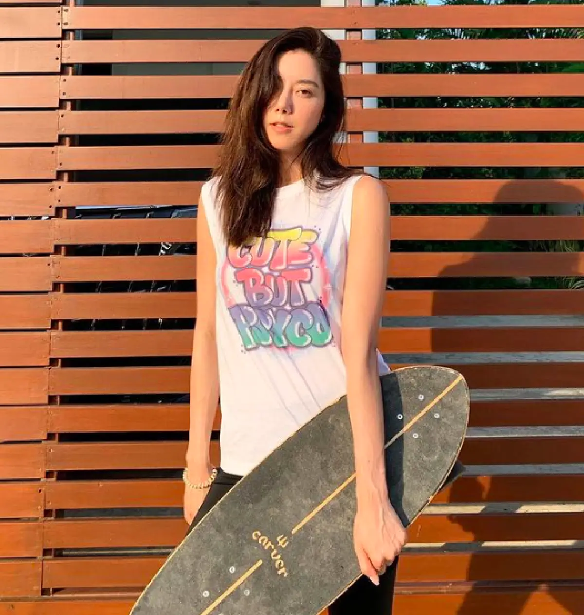 “ไอซ์ อภิษฎา” กับแฟชั่นเล่นสเก็ตบอร์ด แซ่บทุกชุด..พลิ้วไหวทุกลีลา