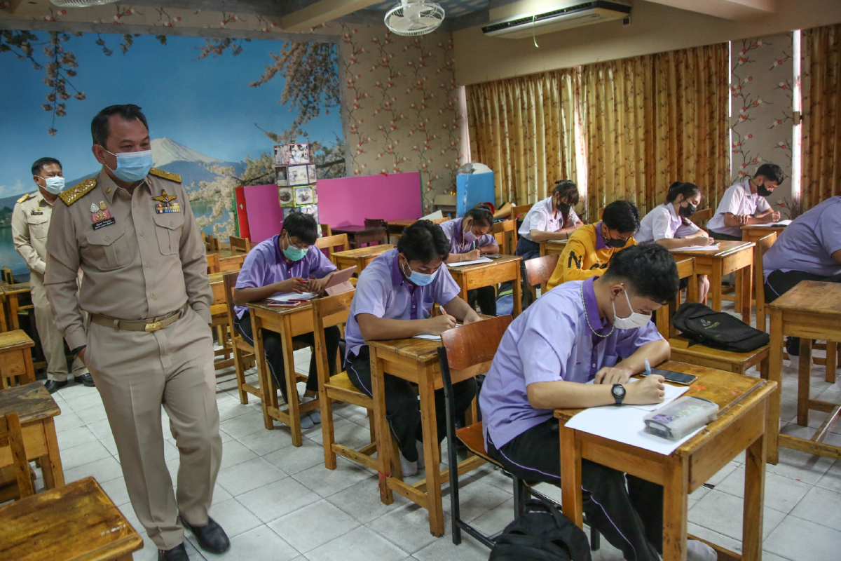 "ณัฏฐพล"สั่งขยายเรียนออนไลน์-ในห้องเรียนรับมือโควิด