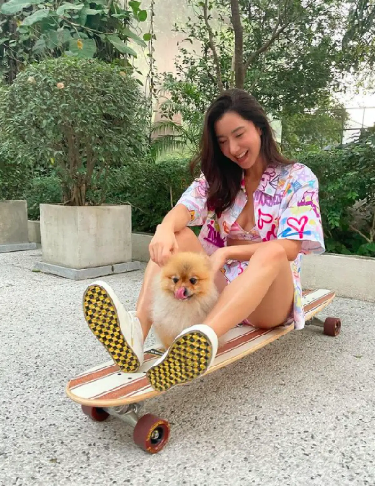 “ไอซ์ อภิษฎา” กับแฟชั่นเล่นสเก็ตบอร์ด แซ่บทุกชุด..พลิ้วไหวทุกลีลา