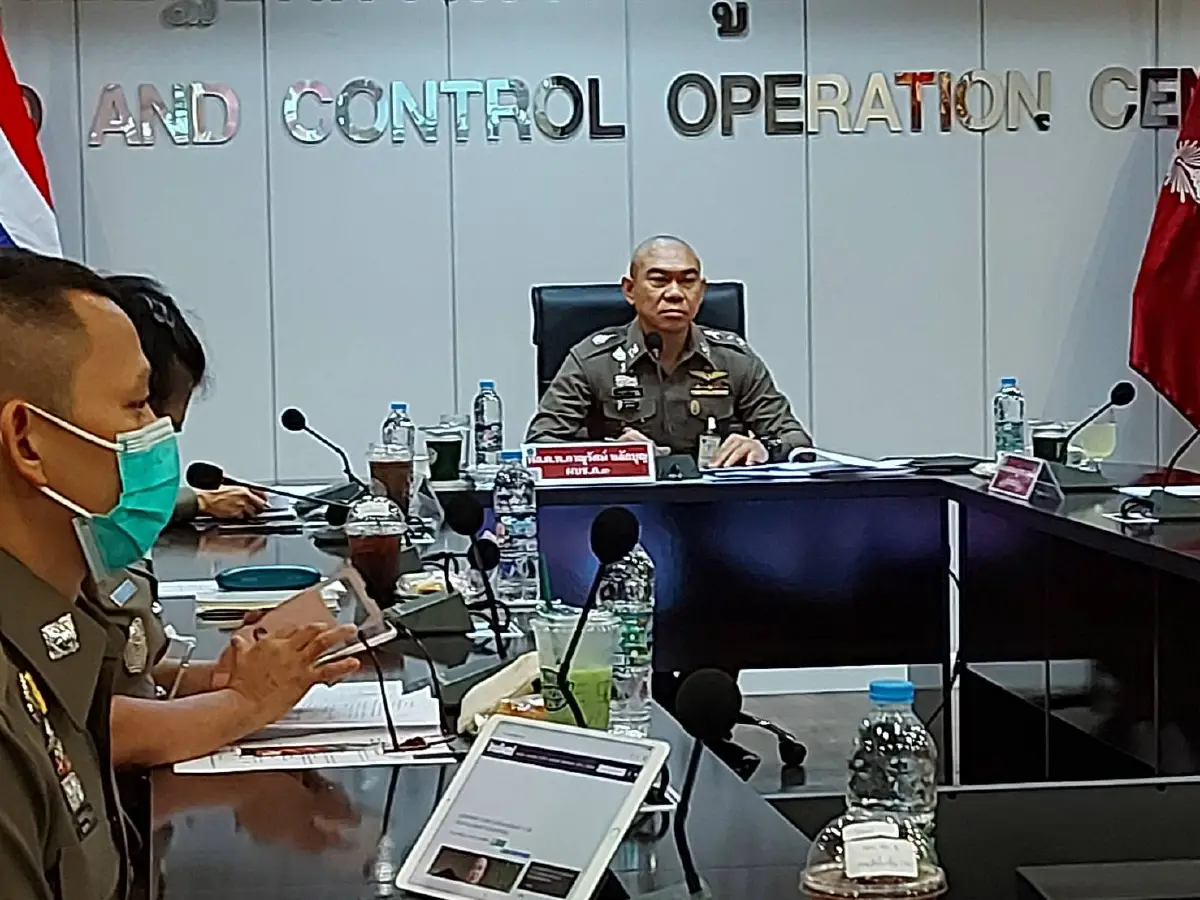 ผบช.ภาค3โกนหัวธำรงวินัย หลังสภ.ภูเขียวปล่อยม็อบขึ้นป้ายปฏิรูปสถาบันหน้าโรงพัก