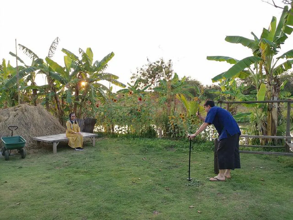 ณเดชน์ พาแม่กลับบ้านที่ขอบแก่น พักผ่อนดูแลปรับปรุงกิจการครอบครัว