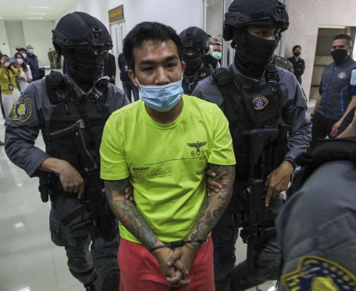 ผบ.ตร.แถลงจับเสี่ยโป้เปิดเว็บพนันออนไลน์พบเงินหมุนเวียนกว่าพันล้าน