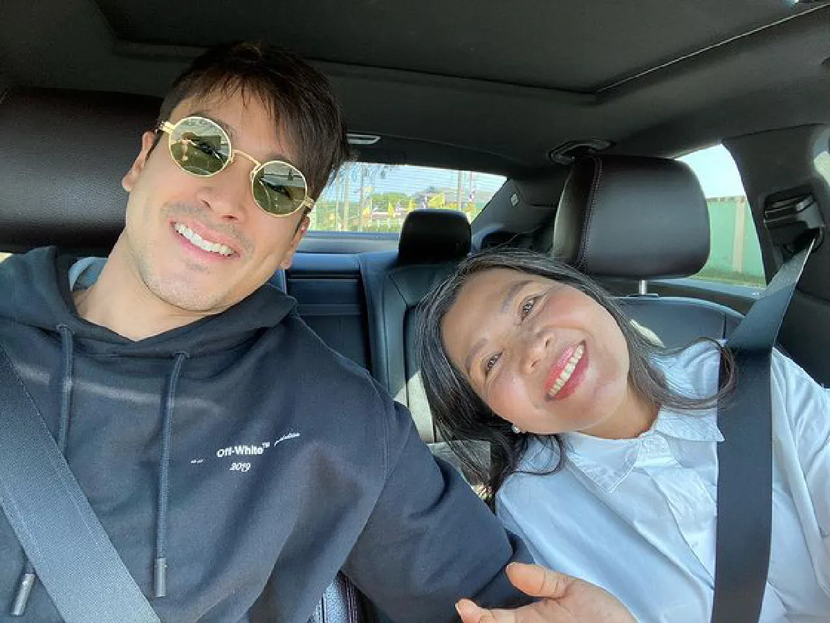 ณเดชน์ พาแม่กลับบ้านที่ขอบแก่น พักผ่อนดูแลปรับปรุงกิจการครอบครัว