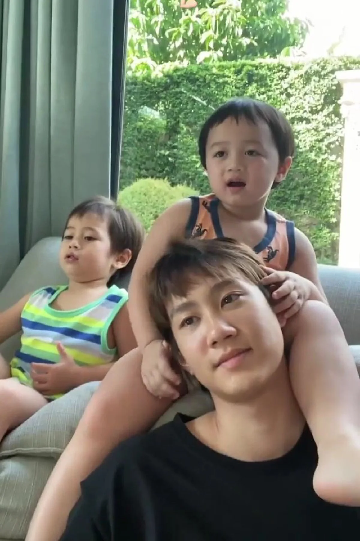 น้องพายุ ปีนหัวเล่นกับ กัปตัน ชลธร คนติงไม่เหมาะผู้ใหญ่ควรสั่งสอน