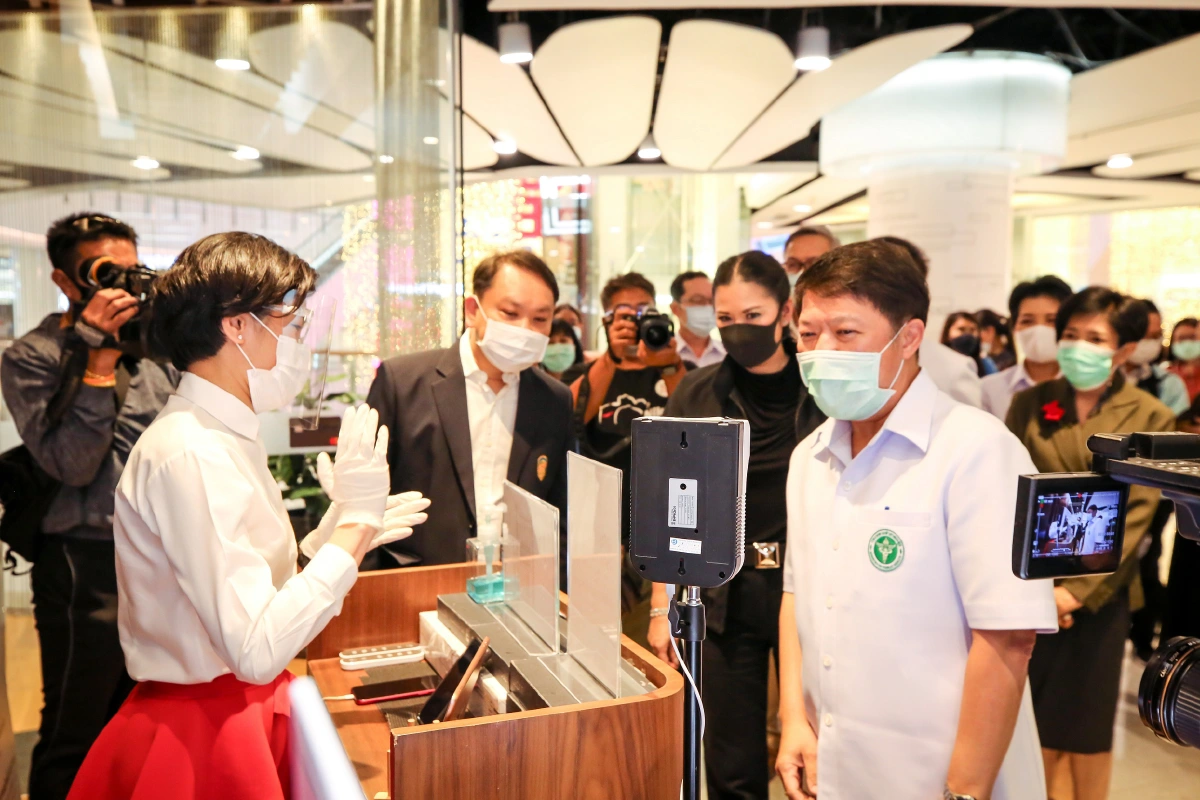 “เซ็นทรัลพัฒนา” ขานรับ ททท. และกรมอนามัย ตรวจเยี่ยมการยกระดับมาตรการขั้นสูงสุดที่ “เซ็นทรัลเวิลด์” ตอกย้ำผู้นำ “เซ็นทรัล สะอาด มั่นใจ” ศูนย์การค้าเซ็นทรัลทั้ง 33 สาขาทั่วประเทศได้รับตราสัญลักษณ์ SHA รับรองมาตรฐานความปลอดภัยด้านสุขอนามัย