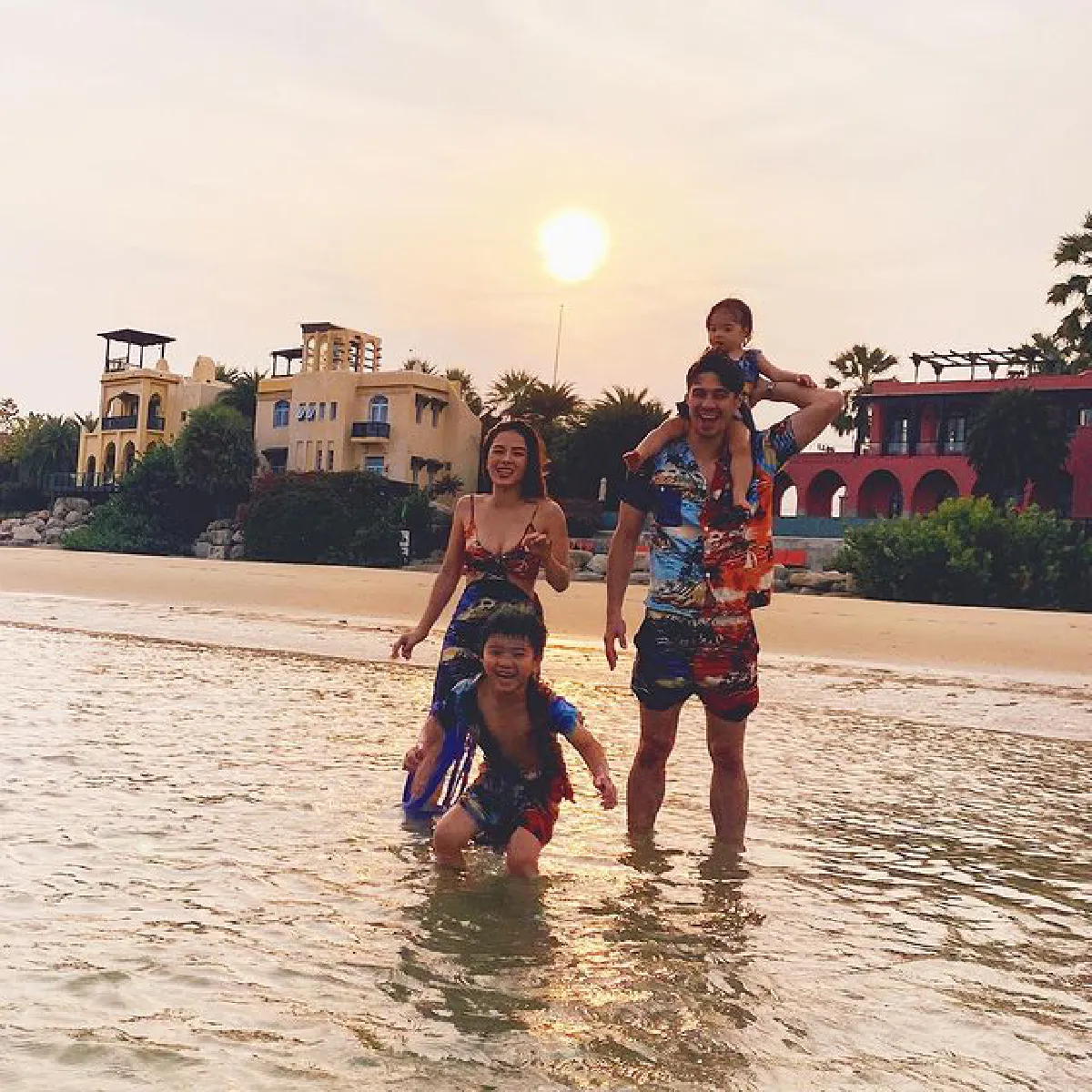 แซ่บไม่ยั้ง! ลิเดีย เผยคลิปจัดเต็มความเซ็กซี่หลังส่งลูกๆ เข้านอน