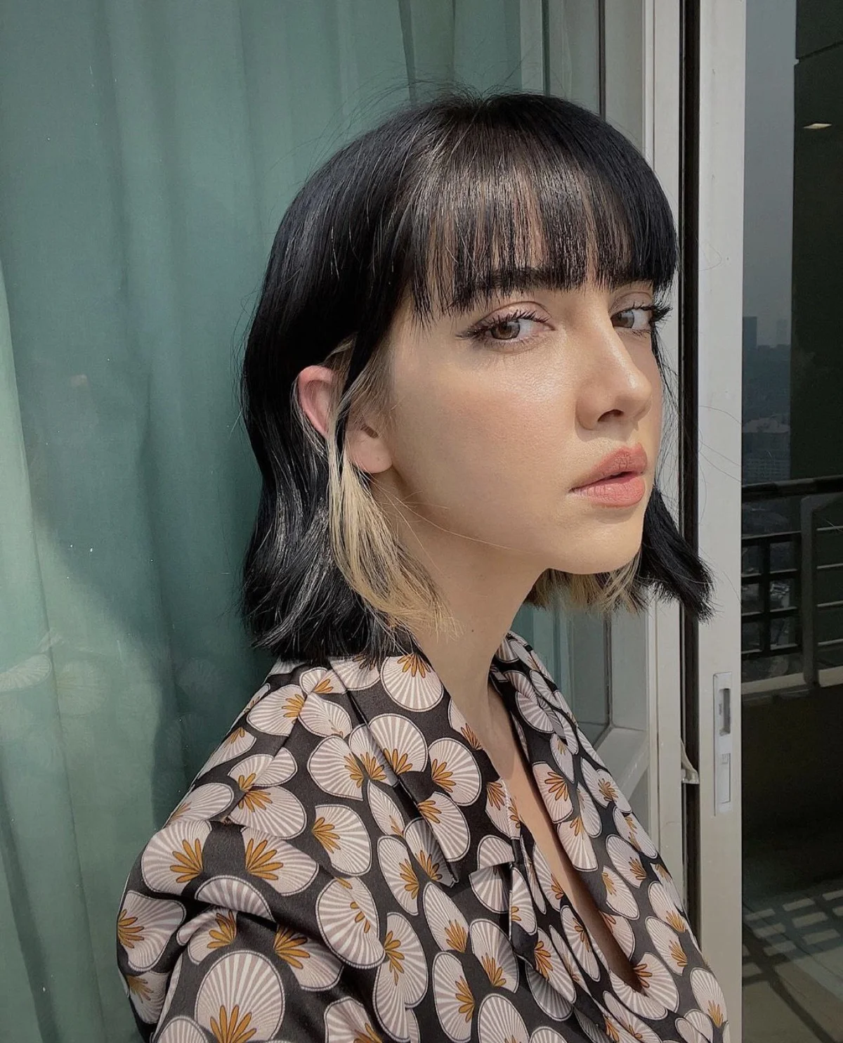 ซาร่า เล็กจ์ อวดลุคสวยผมหน้าม้าสุดเริ่ด คนทักคล้าย ลิซ่า BLACKPINK