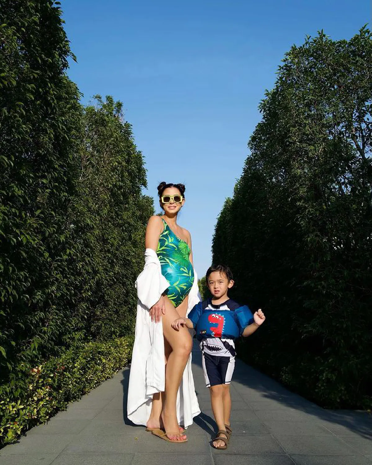 “วิกกี้” ขอแซ่บก่อนคลอดลูกคนที่สองในชุดว่ายเที่ยวทะเล แม่สวยมาก