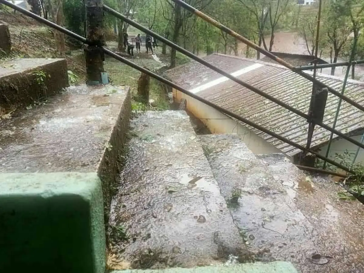 ขาวโพลน!พายุลูกเห็บเท่าหัวแม่มือตกในหลายอำเภอของเชียงใหม่