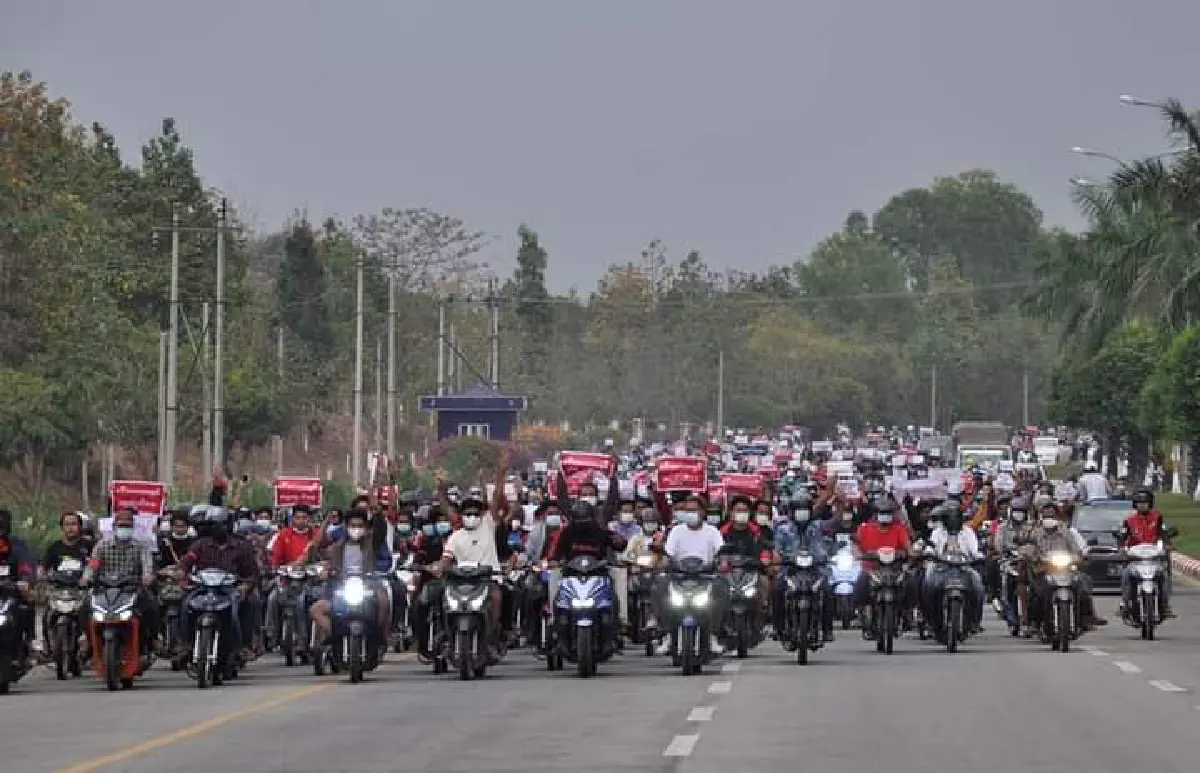 ส่องม็อบเมียนมา เหมือน-ต่างไทยยังไงมาดูกัน