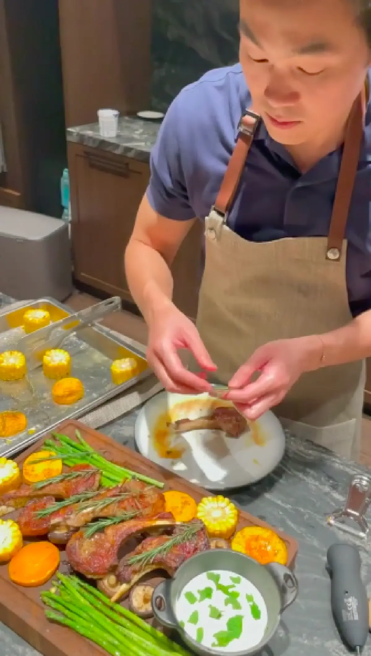 หวานไม่พัก “ไฮโซณัย" เข้าครัวทำอาหารเอาใจ "แต้ว" แต่ละเมนูน่ากินมาก 