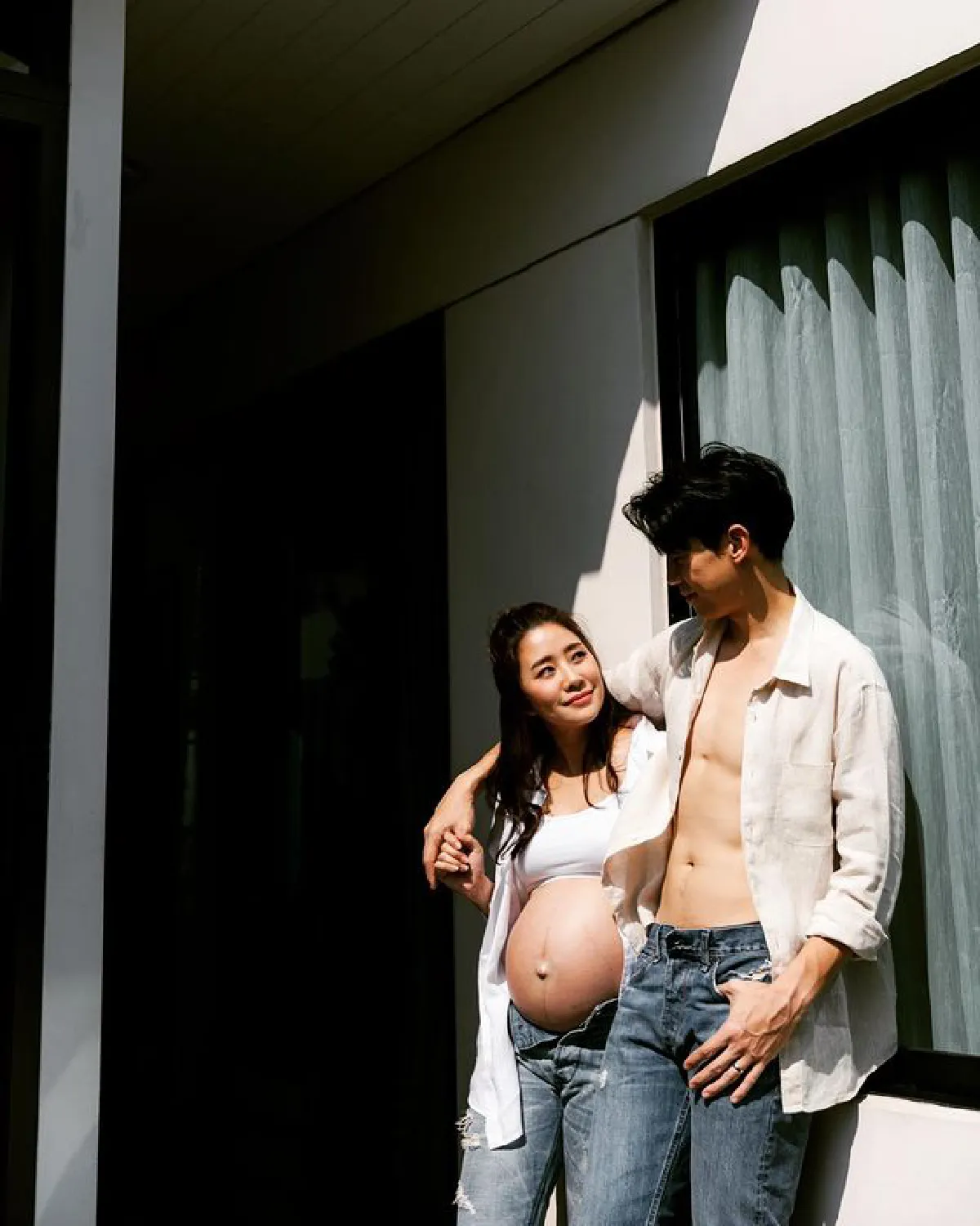 “ณัฏฐ์-นาน่า” ถ่ายภาพครอบครัว ทิ้งทวนก่อนคลอด!