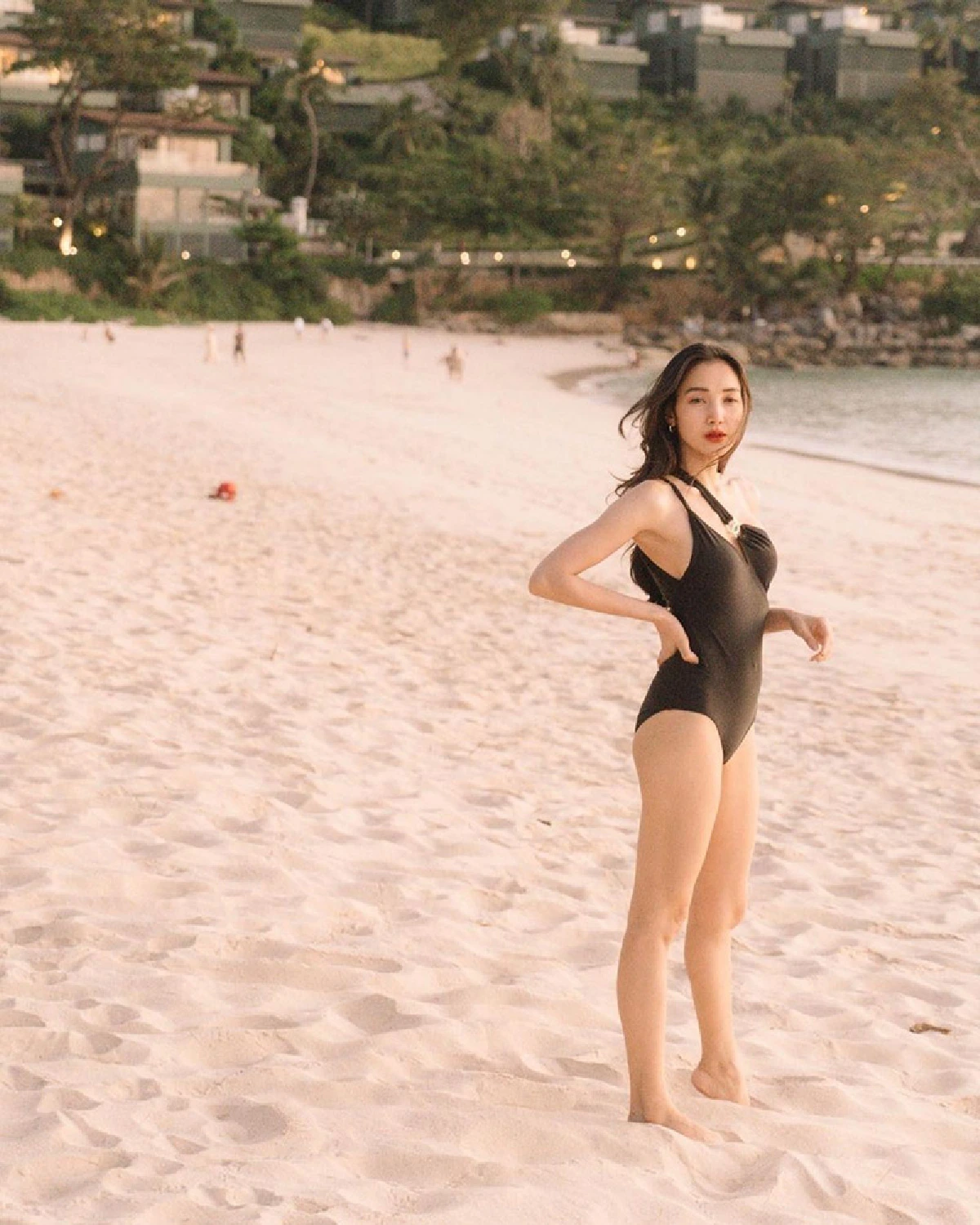 “แพท ณปภา” เสิร์ฟความเซ็กซี่แบบจัดเต็ม อวดหุ่นสวยในทริปเที่ยวทะเล