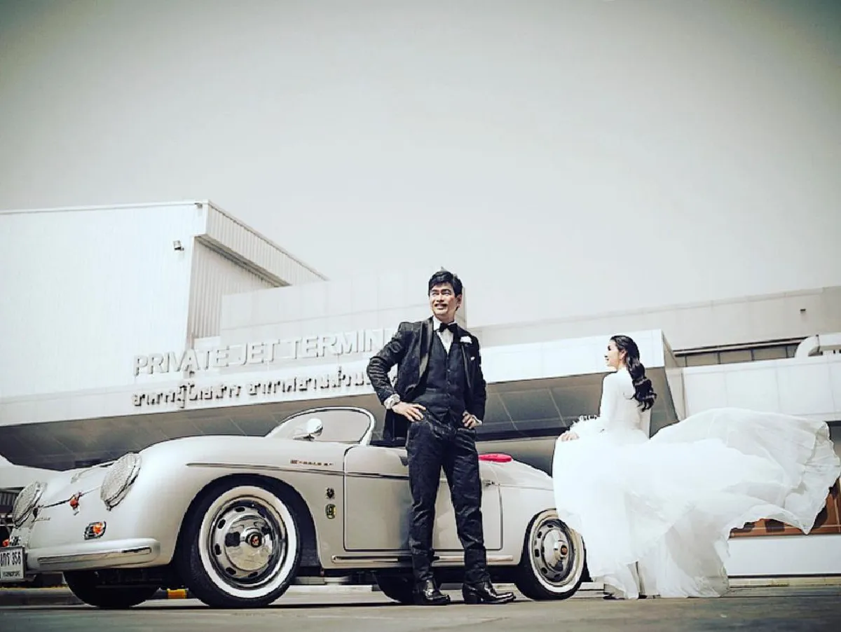 แต่งแล้วจ้า! “จิ๊บ-จ๊ะจ๋า”  ควงคู่นั่งเครื่องบินส่วนตัวจดทะเบียนสมรส 