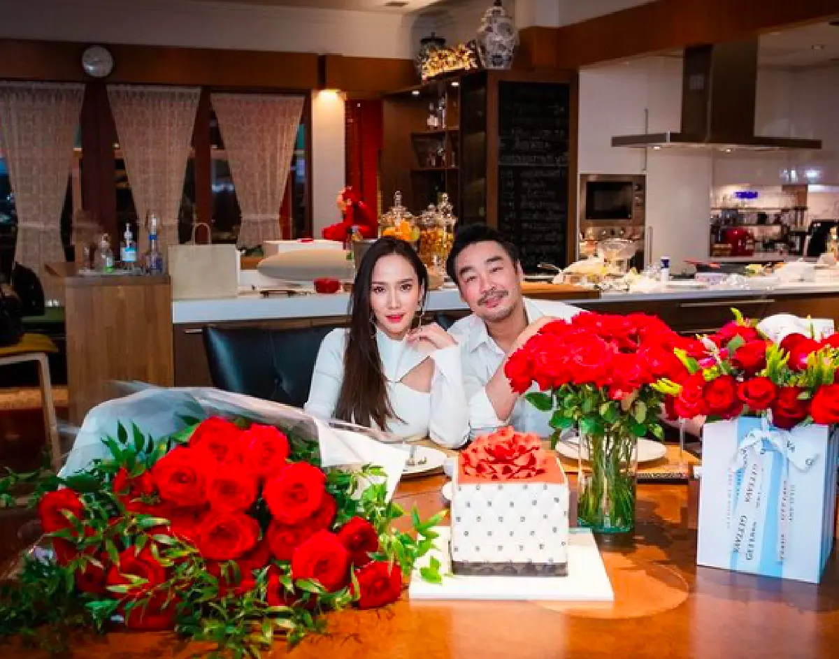 ส่องภาพหวานของเหล่าคนดังที่พากันไปฉลองวันวาเลนไทน์!