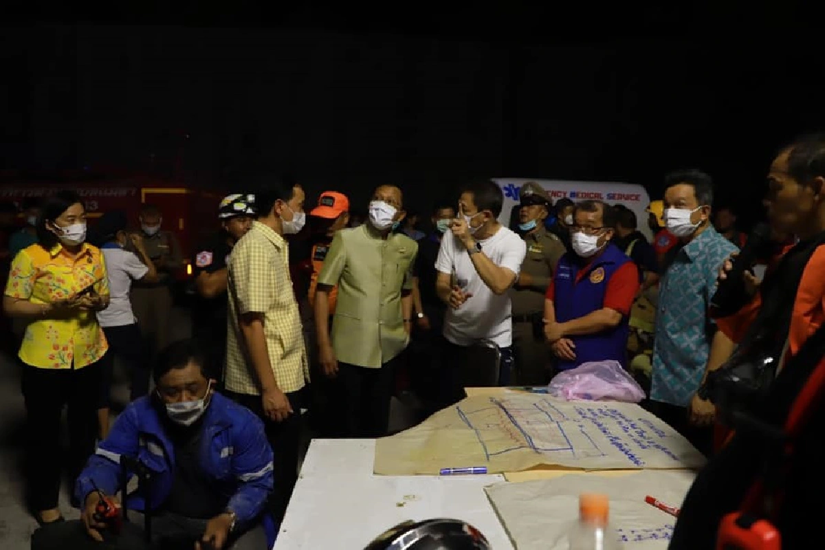 ผู้ว่าฯอยุธยาเร่งสำรวจผลกระทบชุมชนหลังเกิดเหตุไฟไหม้โกดังมันสำปะหลัง