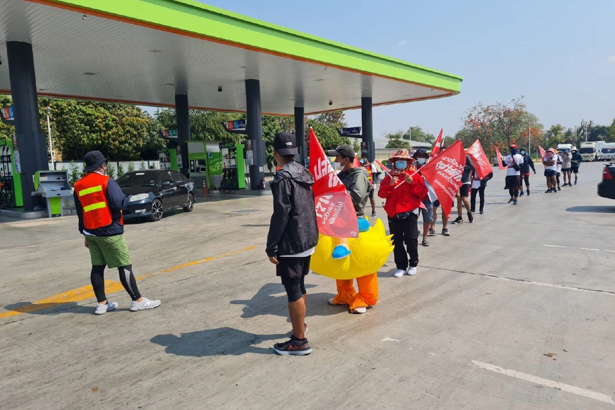 ไผ่ดาวดินนำเดินทะลุฟ้าคืนอำนาจประชาชนถึงโคราชจี้ปล่อย4แกนนำราษฎร