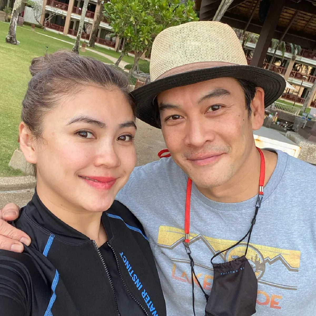 ไม่แพ้คู่อื่น! ชาคริต-แอน ควงคู่สวีททะเลใต้ หวานจนทะเลจืด