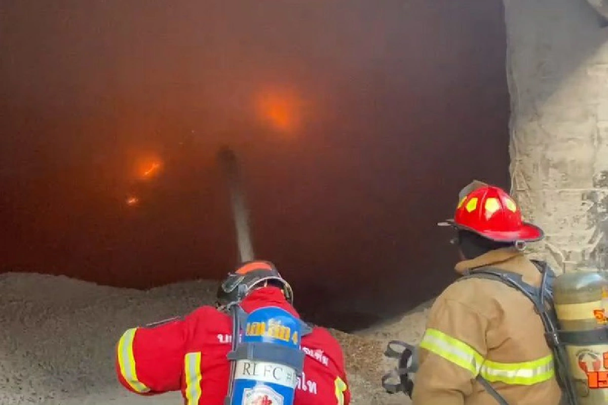 ผู้ว่าฯอยุธยาเร่งสำรวจผลกระทบชุมชนหลังเกิดเหตุไฟไหม้โกดังมันสำปะหลัง