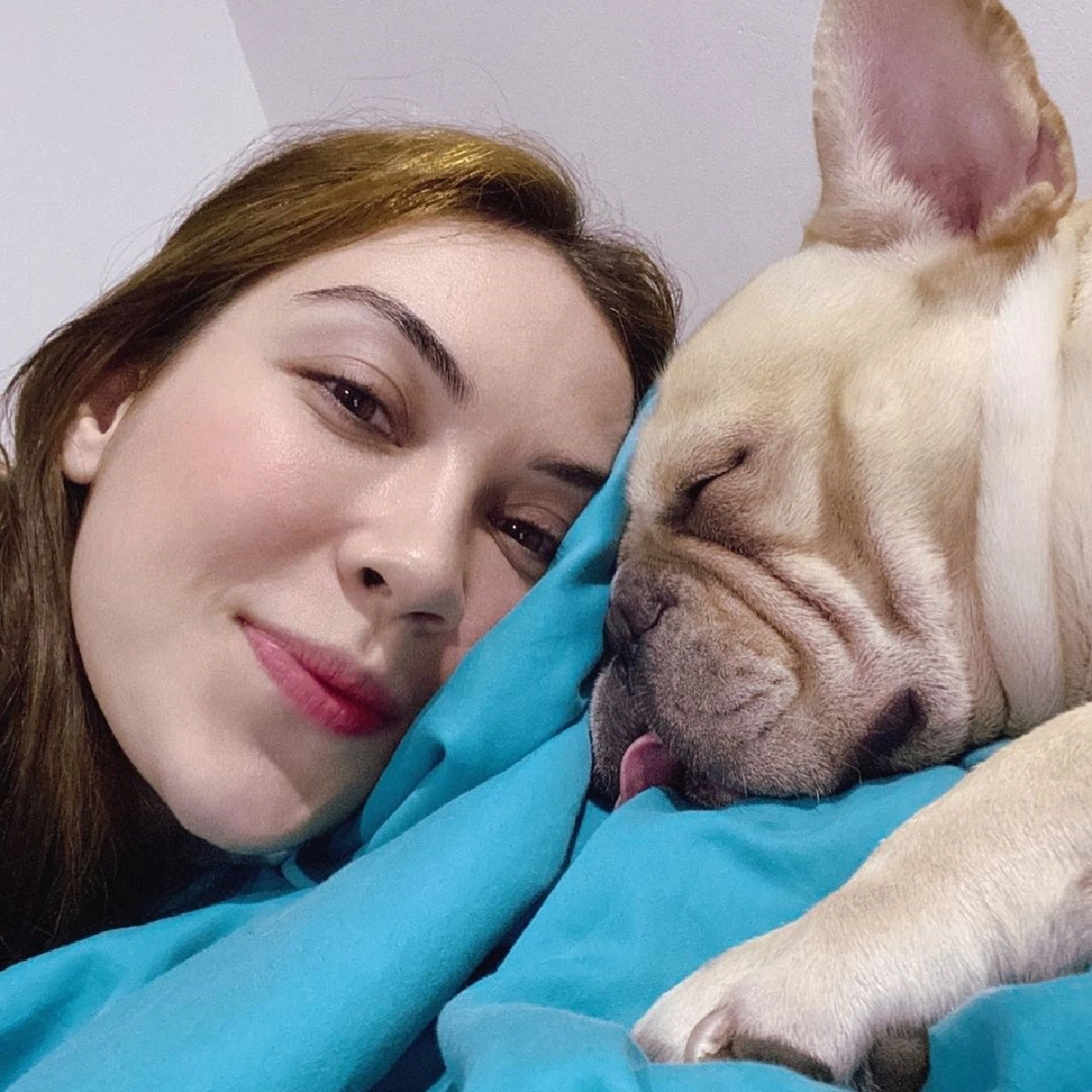 “แมท” ถูกเกรียนคีย์บอร์ดคอมเมนต์ดูถูกรุนแรง ด้าน "สงกรานต์” ตอกกลับ มีปัญหาโทร. มาไอ้น้อง!